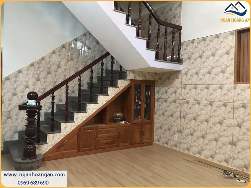 Thi Công Tấm PVC Giả Đá Kháng Mối, Chống Ẩm Và Chống Thấm