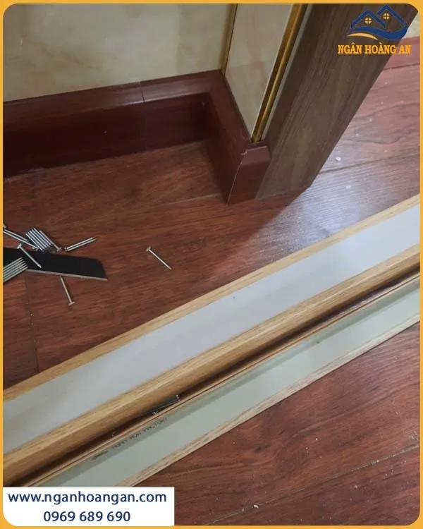 Sàn Gỗ Công Nghiệp Binyl Vân Gỗ Sắc Nét Sang Trọng Cho Nhà Ở