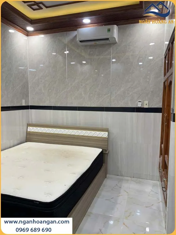 Tường Nhà Được Ốp Bởi Tấm PVC Nhựa Giả Bê Tông Độc Đáo