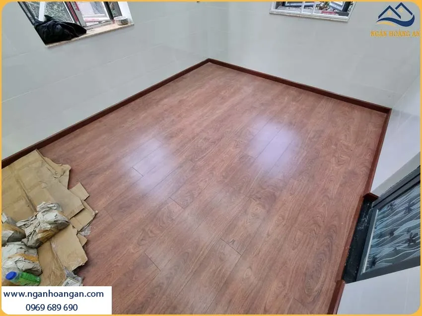 Lắp Đặt Sàn Gỗ Công Nghiệp Cho Nhà Ở Điểm Nhấn Cho Không Gian