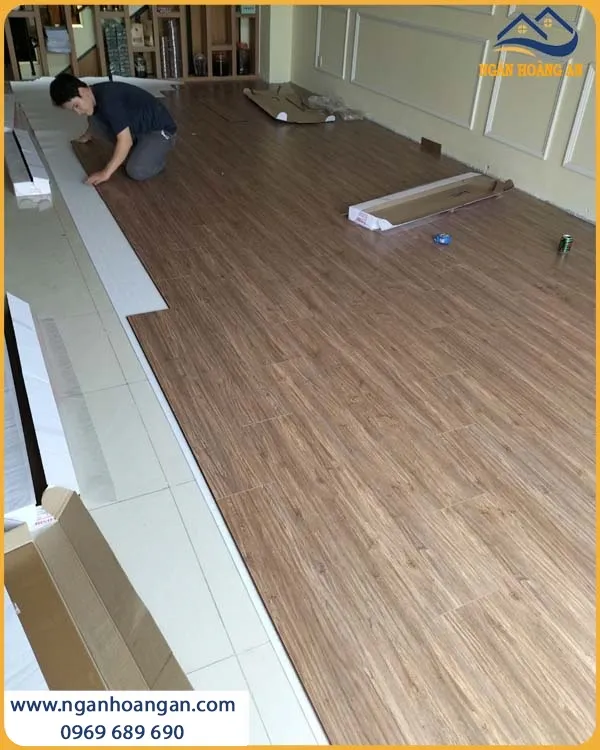Sàn Gỗ Công Nghiệp Kosmos Thi Công Nhanh, Có Độ Bền Cao