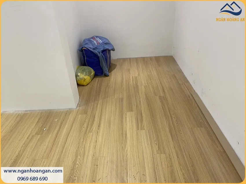 Khách Hàng Hài Lòng Tuyệt Đối Sau Khi Thi Công Sàn Gỗ Công Nghiệp