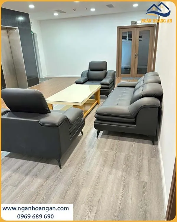 Thi Công Sàn Nhựa Dán Keo MsFloor 22005 Văn Phòng Thi Công Sàn Nhựa Dán Keo MsFloor 22005 Văn Phòng