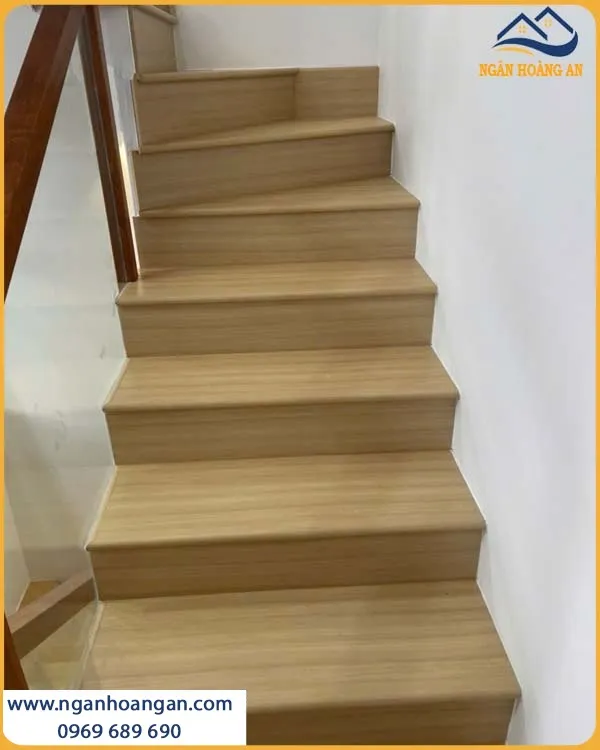 Thi Công Mặt Bậc Cầu Thang Galawood MB-913 Bền Chắc