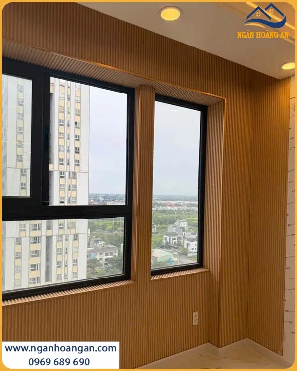 Tấm Lam Sóng Than Tre IWood Vân Gỗ Sắc Nét Sang Trọng 
