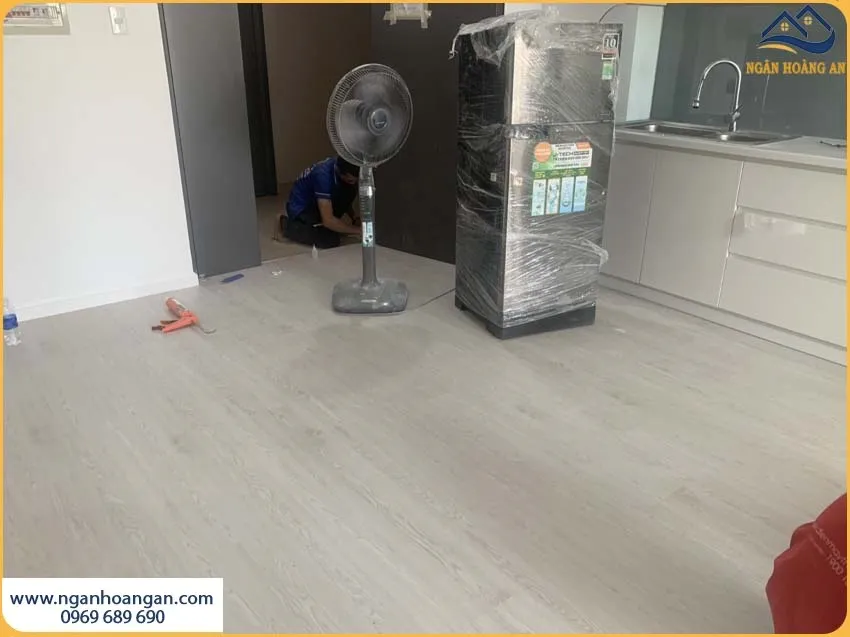 Căn Hộ Lát Sàn Nhựa Hèm Khoá Giảm Trơn Trượt Căn Hộ Lát Sàn Nhựa Hèm Khoá Giảm Trơn Trượt