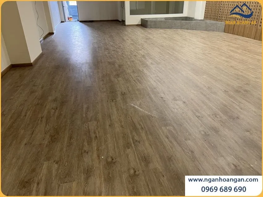 Công Trình Lát Sàn Nhựa Charmwood SPC04 Tại Nhà Dân