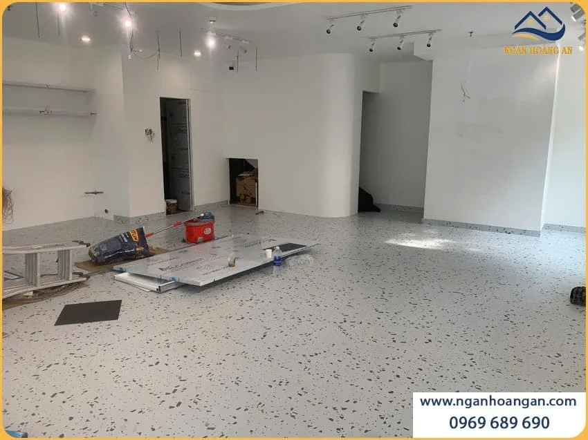 Công Trình Sàn Nhựa Dán Keo THFloor W309 Lát Cửa Hàng Công Trình Sàn Nhựa Dán Keo THFloor W309 Lát Cửa Hàng