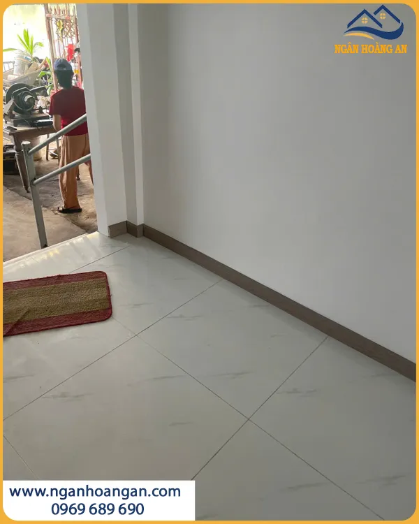 Công Trình Len Chân Tường PVC767 Đẹp Và Bền Bỉ Công Trình Len Chân Tường PVC767 Đẹp Và Bền Bỉ