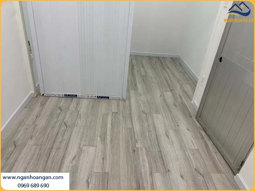 Thi Công Sàn Gỗ Công Nghiệp Charmwood Tạo Nên Sự Sang Trọng