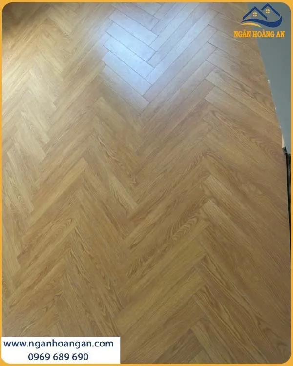 Sàn Xương Cá Charmwood C01 Vân Gỗ Tự Nhiên Đẹp Sàn Xương Cá Charmwood C01 Vân Gỗ Tự Nhiên Đẹp