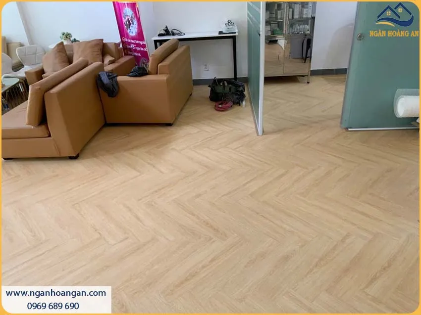 Sàn Nhựa Xương Cá THFLoor HR9009 Vân Gỗ Sắc Nét Sang Trọng Sàn Nhựa Xương Cá THFLoor HR9009 Vân Gỗ Sắc Nét Sang Trọng