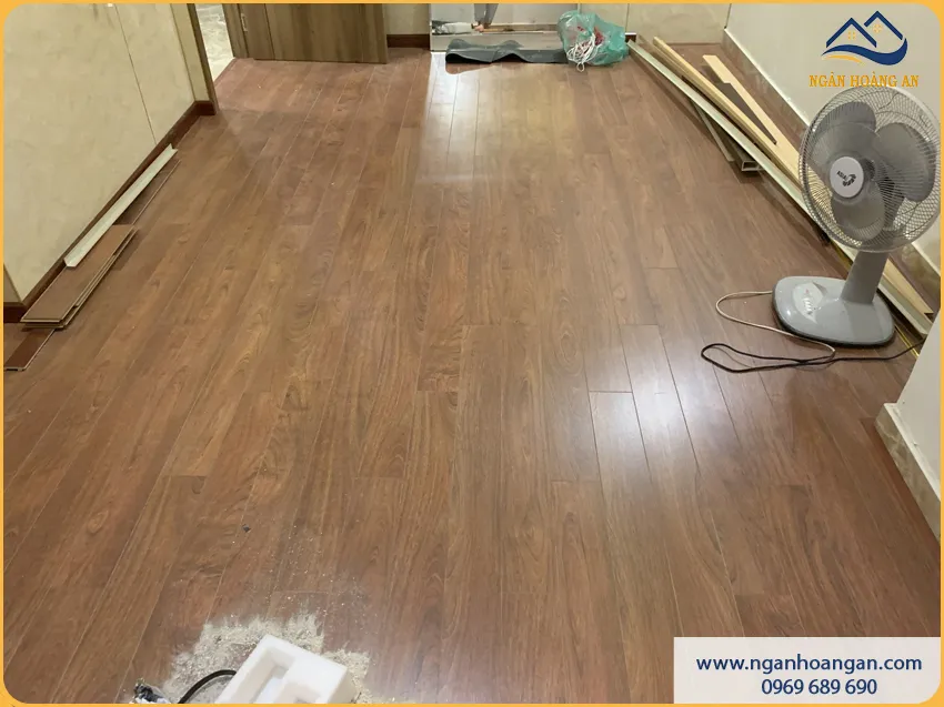 Công Ty Lát Sàn Gỗ Công Nghiệp Cho Phòng Ngủ Chất Lượng