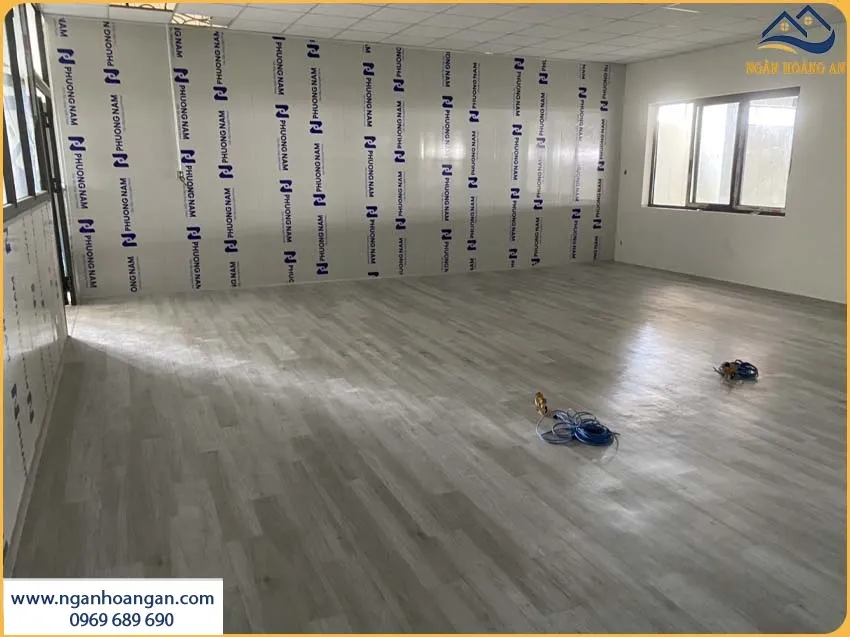 Đơn Vị Lát Sàn Nhựa Dán Keo Cho Công Ty Chất Lượng Đơn Vị Lát Sàn Nhựa Dán Keo Cho Công Ty Chất Lượng