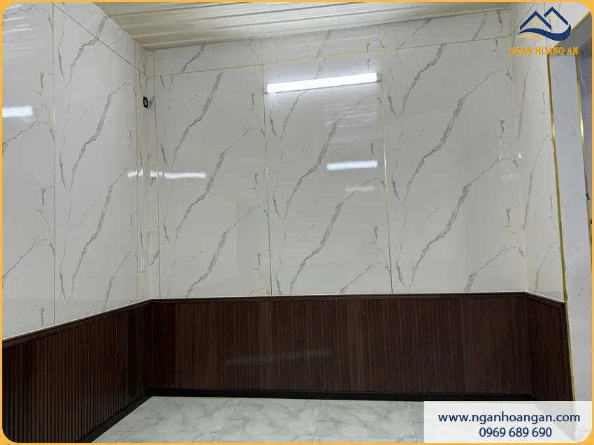 Công Ty Ốp Tường Phòng Khách Bằng PVC Giả Đá Uy Tín
