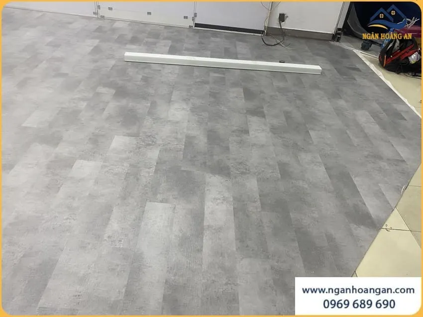 Cửa Hàng Lát Sàn Nhựa Hèm Khoá Glotex US109