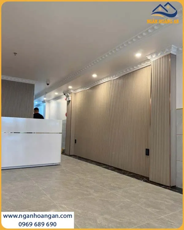 Thi Công Lam Sóng Than Tre iWood CL-4 Không Bám Bụi, Dễ Lau Chùi