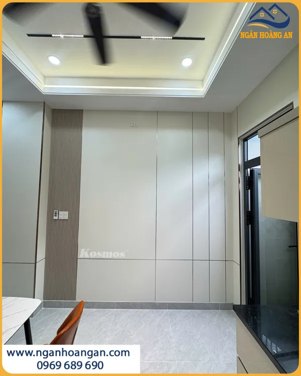 Dịch Vụ Ốp Tường Phòng Bếp Bằng Than Tre Chất Lượng