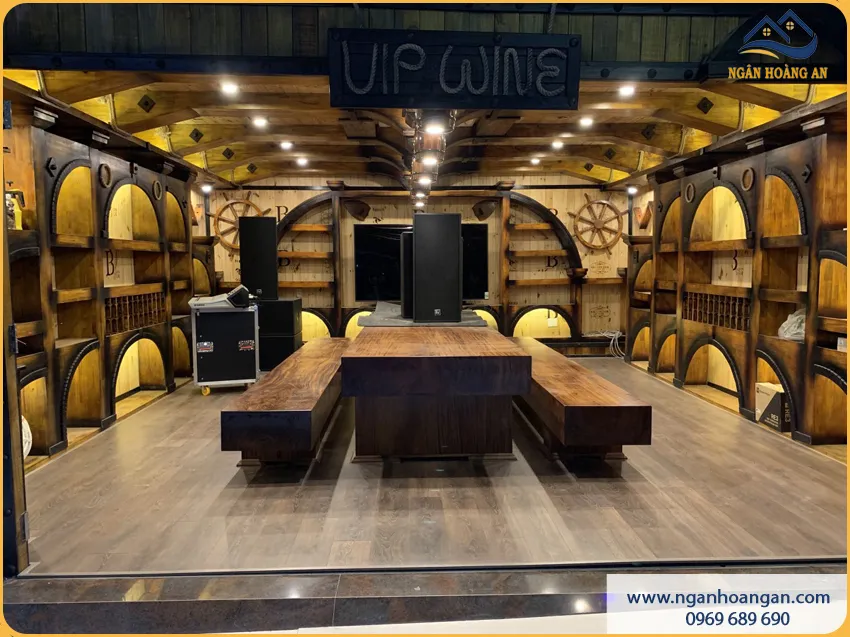 Đội Ngũ Lát Sàn Gỗ Công Nghiệp Cho Nhà Hàng Tận Tâm