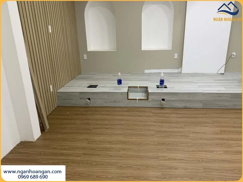 Đội Ngũ Lát Sàn Nhựa Dán Keo Cho Cửa Hàng Tận Tâm
