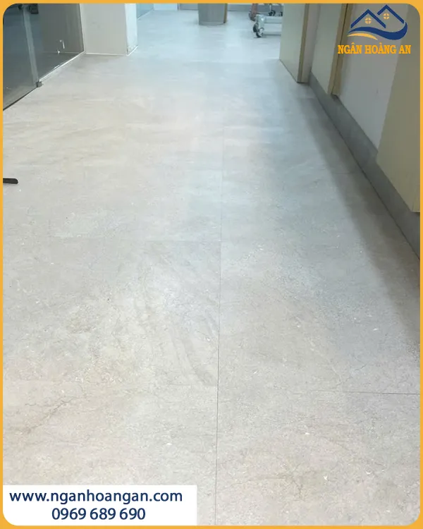 Đội Ngũ Lát Sàn Nhựa Dán Keo THFLoor Giá Tốt
