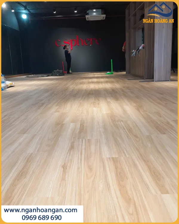 Đội Ngũ Lát Sàn Nhựa Dán Keo THFLoor W301-1 Đội Ngũ Lát Sàn Nhựa Dán Keo THFLoor W301-1
