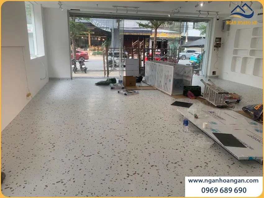 Hình Ảnh Thi Công Sàn Nhựa Dán Keo THFloor W309