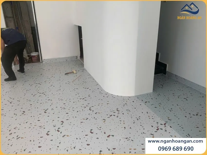 Hoàn Thiện Sàn Nhựa Dán Keo THFloor W309 Cho Cửa Hàng Hoàn Thiện Sàn Nhựa Dán Keo THFloor W309 Cho Cửa Hàng