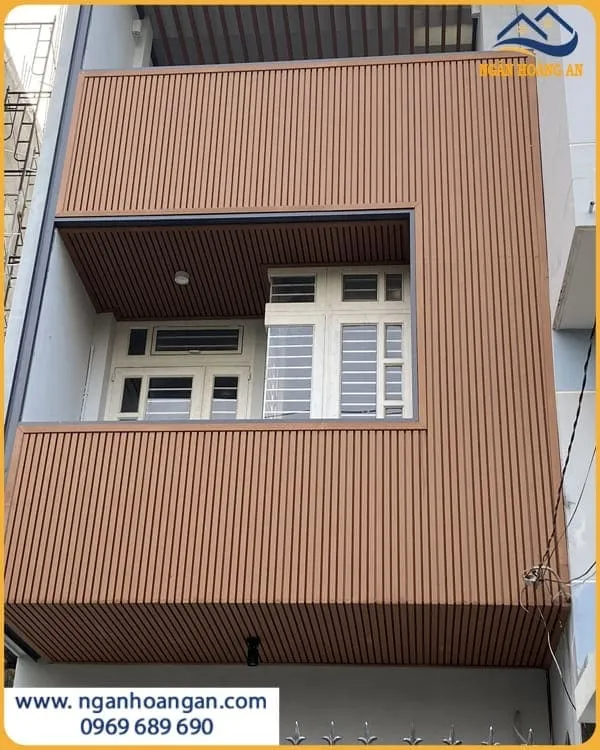 Hoàn Thiện Mặt Tiền Nhà Bằng Lam Sóng Ngoài Trời Kosmos Light Wood Hoàn Thiện Mặt Tiền Nhà Bằng Lam Sóng Ngoài Trời Kosmos Light Wood