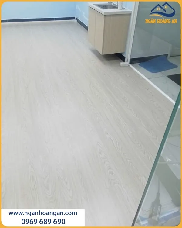 Hoàn Thiện Nhà Ở Với Sàn Nhựa Dán Keo
