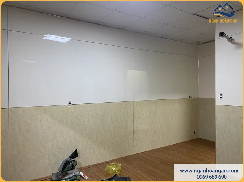 Hoàn Thiện Ốp Tường Lamri PVC Giả Đá Cho Phòng Ngủ Chống Trầy Xước