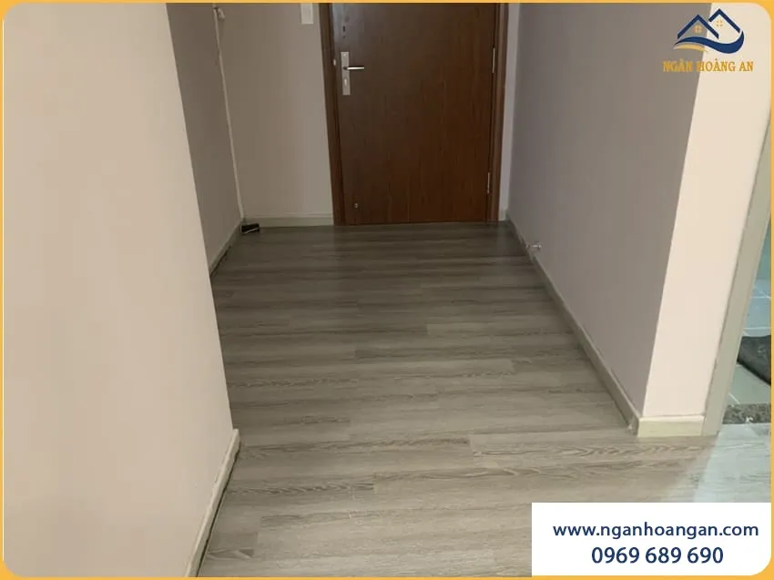 Không Gian Căn Hộ Hiện Đại Với Sàn Nhựa Dán Keo
