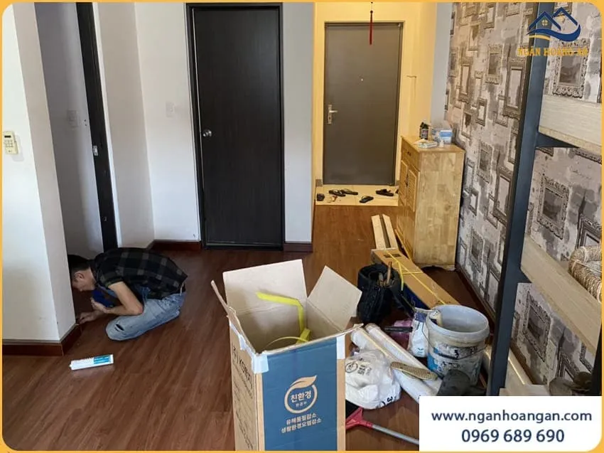Không Gian Chung Cư Ấm Cúng Với Sàn Nhựa Hèm Khoá
