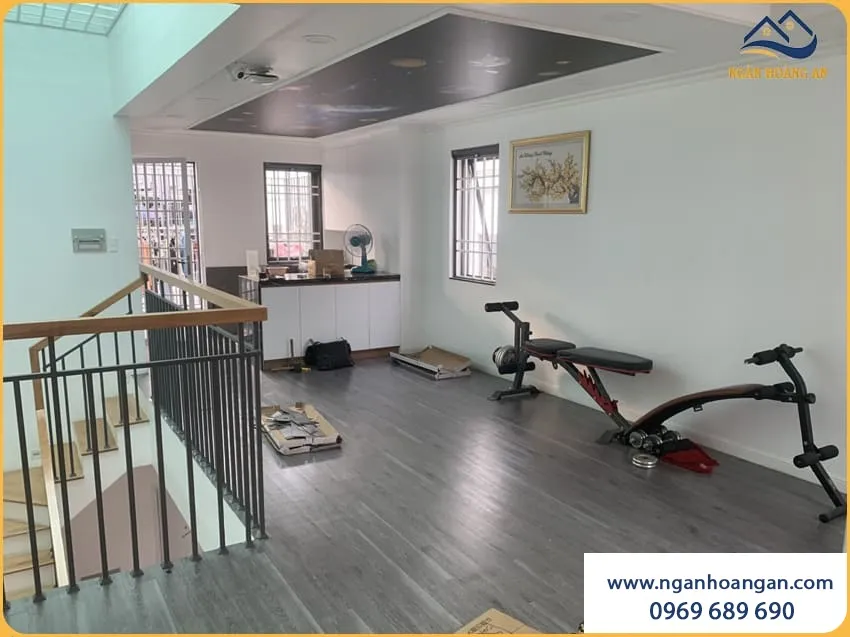 Không Gian Nhà Ở Hiện Đại Với Sàn Nhựa Dán Keo Không Gian Nhà Ở Hiện Đại Với Sàn Nhựa Dán Keo
