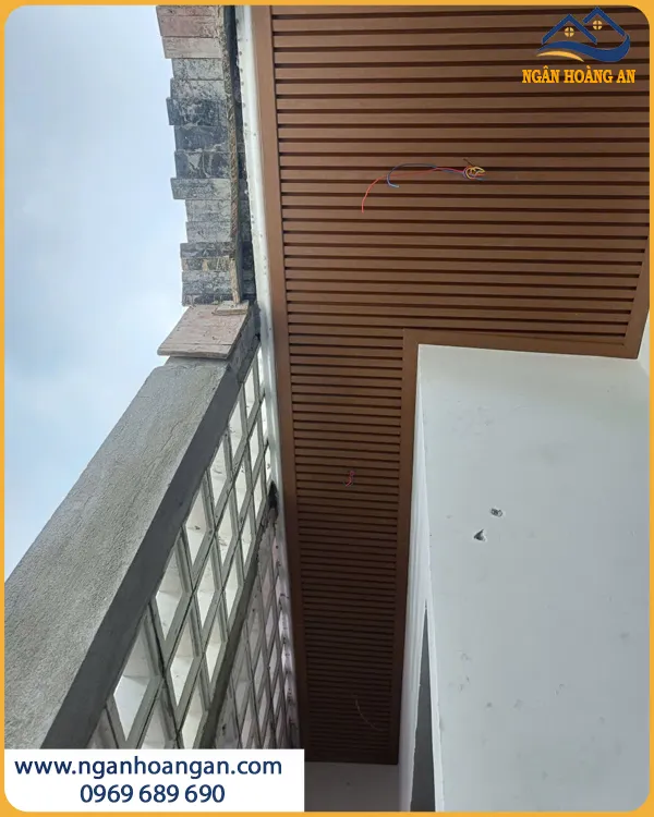 Lam Sóng Phủ ASA Hobiwood Ốp Trần Chống Tia UV Hiệu Quả