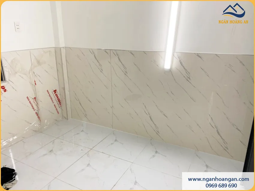 Lắp Đặt Ốp Tường Lamri Bằng PVC Giả Đá Cho Nhà Ở Chống Trầy Xước