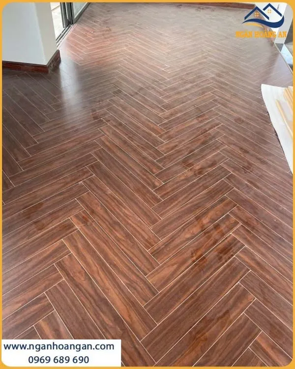 Sàn Xương Cá Charawood C02 Tạo Điểm Nhấn Nội Thất