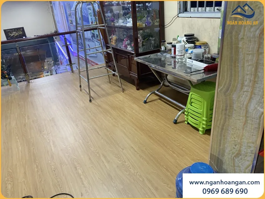 Lắp Đặt Sàn Nhựa Hèm Khoá Cho Ngôi Nhà Sạch Đẹp