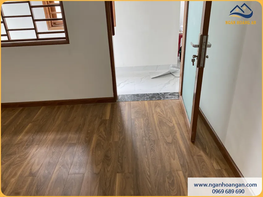 Lát Sàn Gỗ Công Nghiệp Cho Phòng Ngủ Giảm Tiếng Ồ