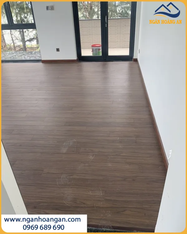 Lát Sàn Gỗ Công Nghiệp Cho Phòng Ngủ Bền Đẹp Lâu Dài