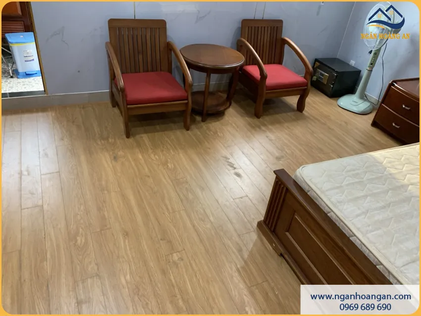 Lát Sàn Gỗ Công Nghiệp Cho Phòng Ngủ Đi Lại Êm Chân