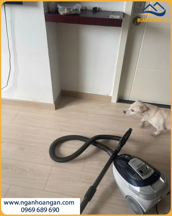 Lát Sàn Gỗ Công Nghiệp Egger EL2240 Dễ Vệ Sinh