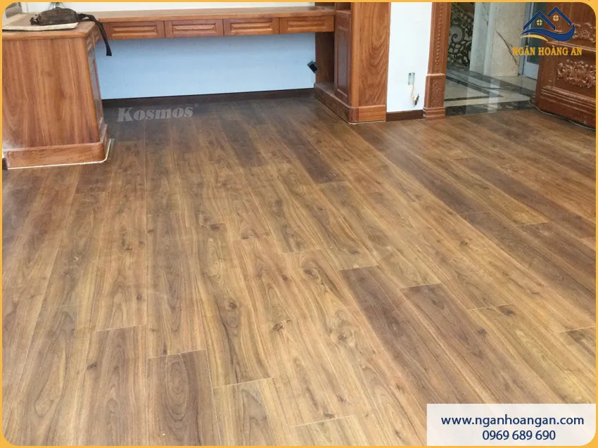 Lát Sàn Gỗ Công Nghiệp Egger-EPL067 Cho Phòng Ngủ Ấm Cúng