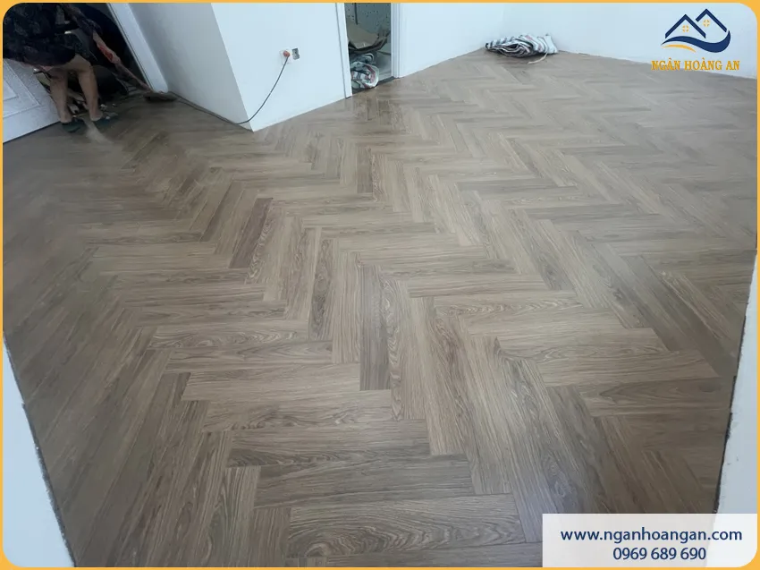 Lát Sàn Gỗ Xương Cá Cho Phòng Ngủ Dễ Phối Nội Thất
