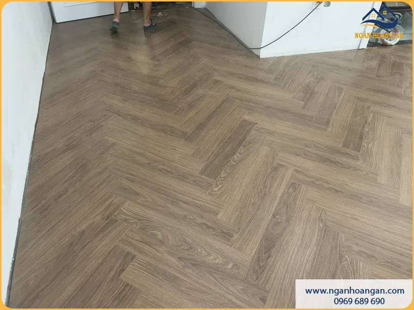 Lát Sàn Gỗ Xương Cá Cho Phòng Ngủ Dễ Vệ Sinh