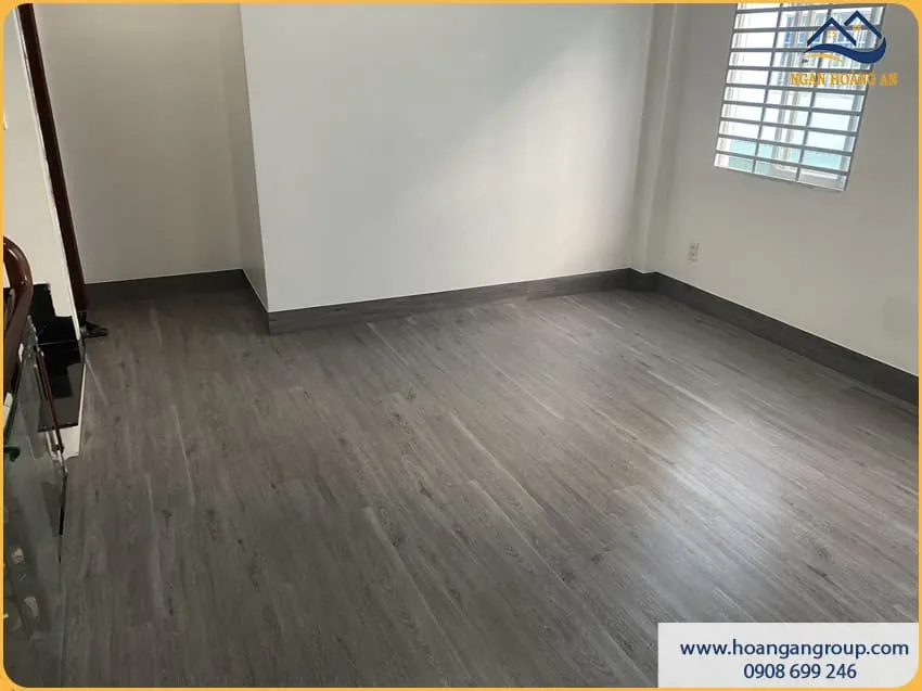 Lát Sàn Nhựa Dán Keo Cho Nhà Ở Thêm Hiện Đại