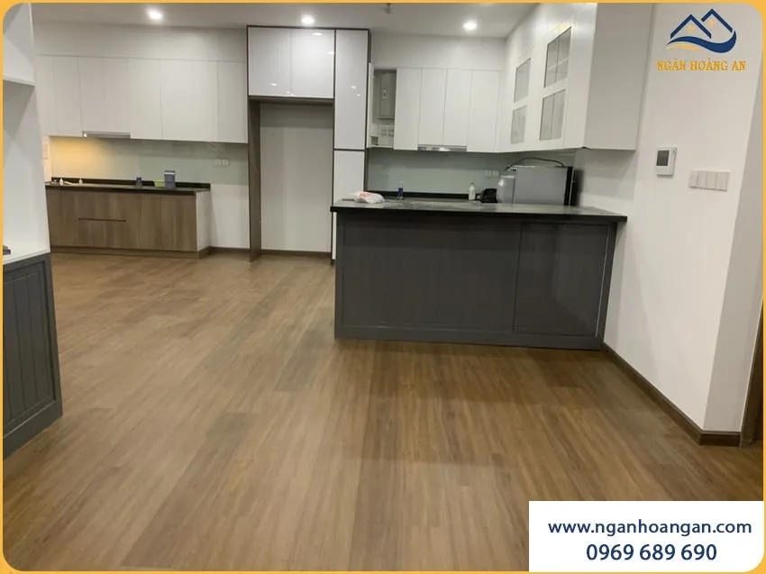 Lát Sàn Nhựa Hèm Khoá Cho Căn Hộ Chung Cư