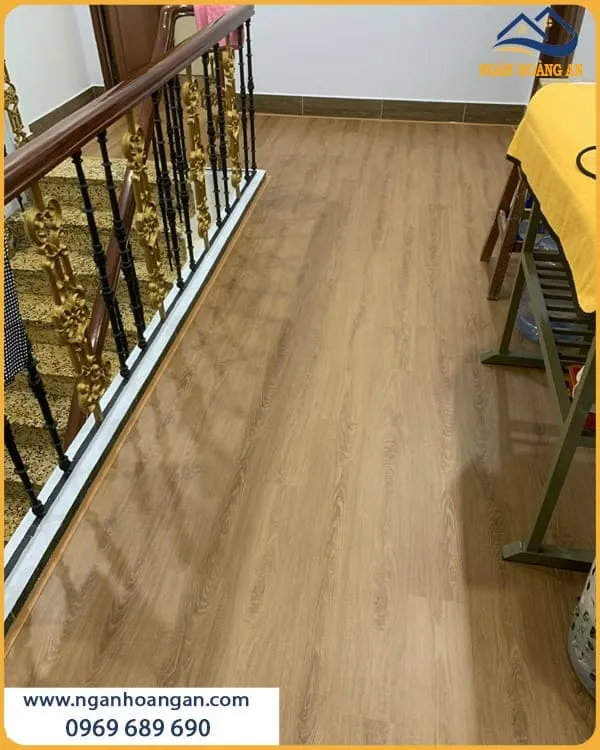 Lát Sàn Nhựa Hèm Khoá Cho Nhà Ở Sạch Đẹp