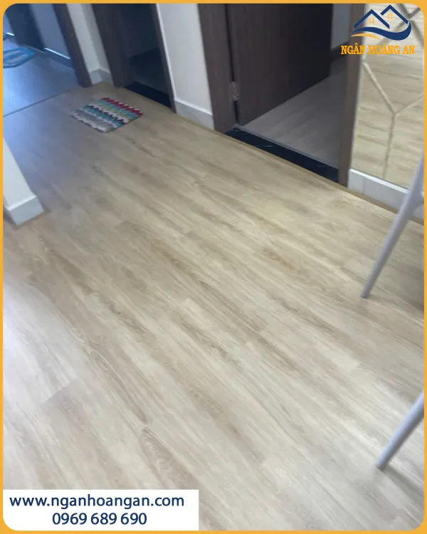 Lát Sàn Nhựa Hèm Khoá THFloor HS8004 Chống Mối Mọt
