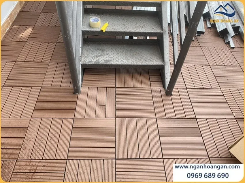 Lát Sân Thượng Bằng Vỉ Gỗ Nhựa Kosmos Copper Brown
